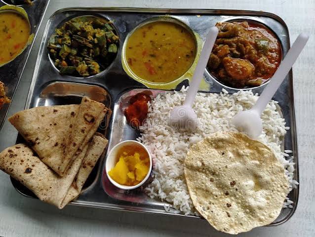 Fully Furnished Girls Hostel with Food