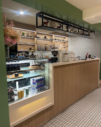 Aromas Cafe & Bistro
